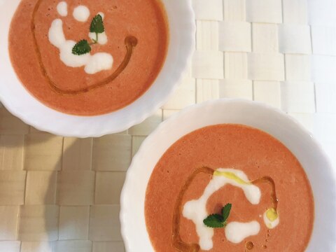 トマトの冷製スープ